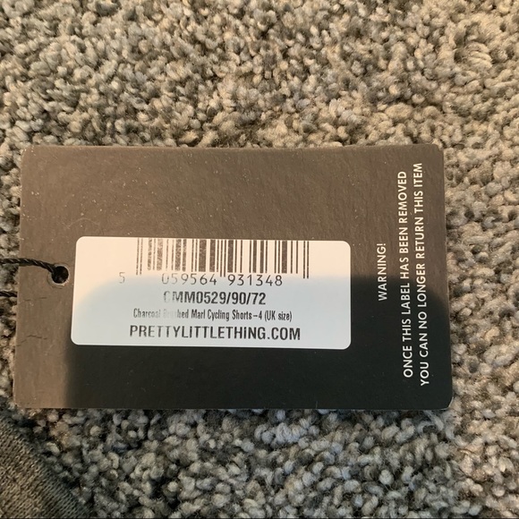 PrettyLittleThing Charcoal Cycling Shorts 0 - Picture 3 of 7